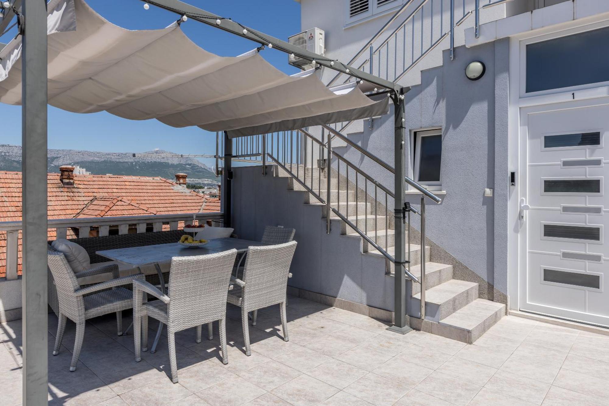 Central Park Apartment With Terrace Σπλιτ Εξωτερικό φωτογραφία